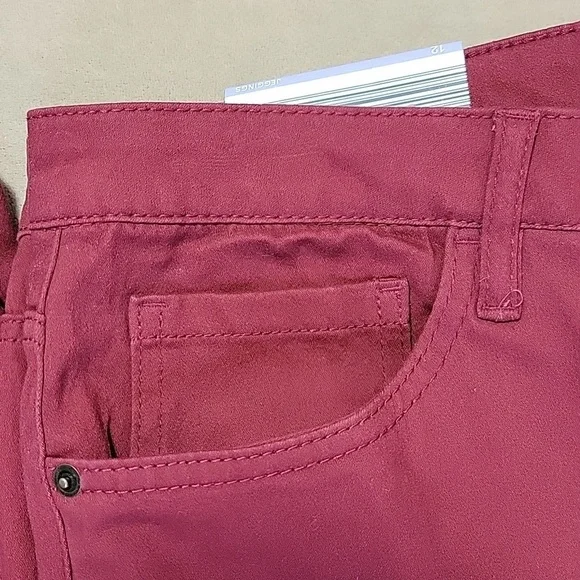 Serra Red Jegging Jeans Size 12 NWT - Picture 4 of 11